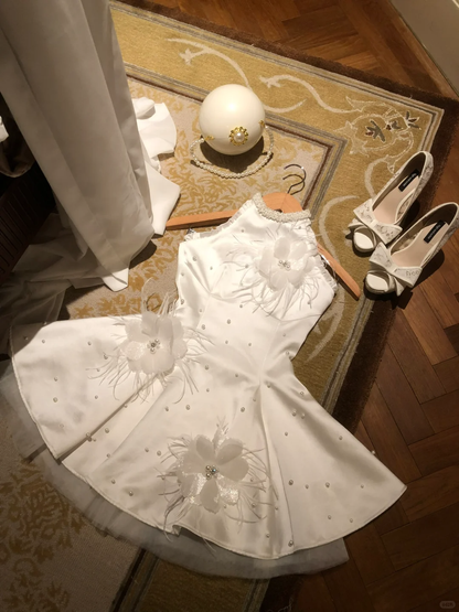 Cute White Sleeveless Satin Beaded Short Homecoming Dress Formal 20th Birthday Outfits D406