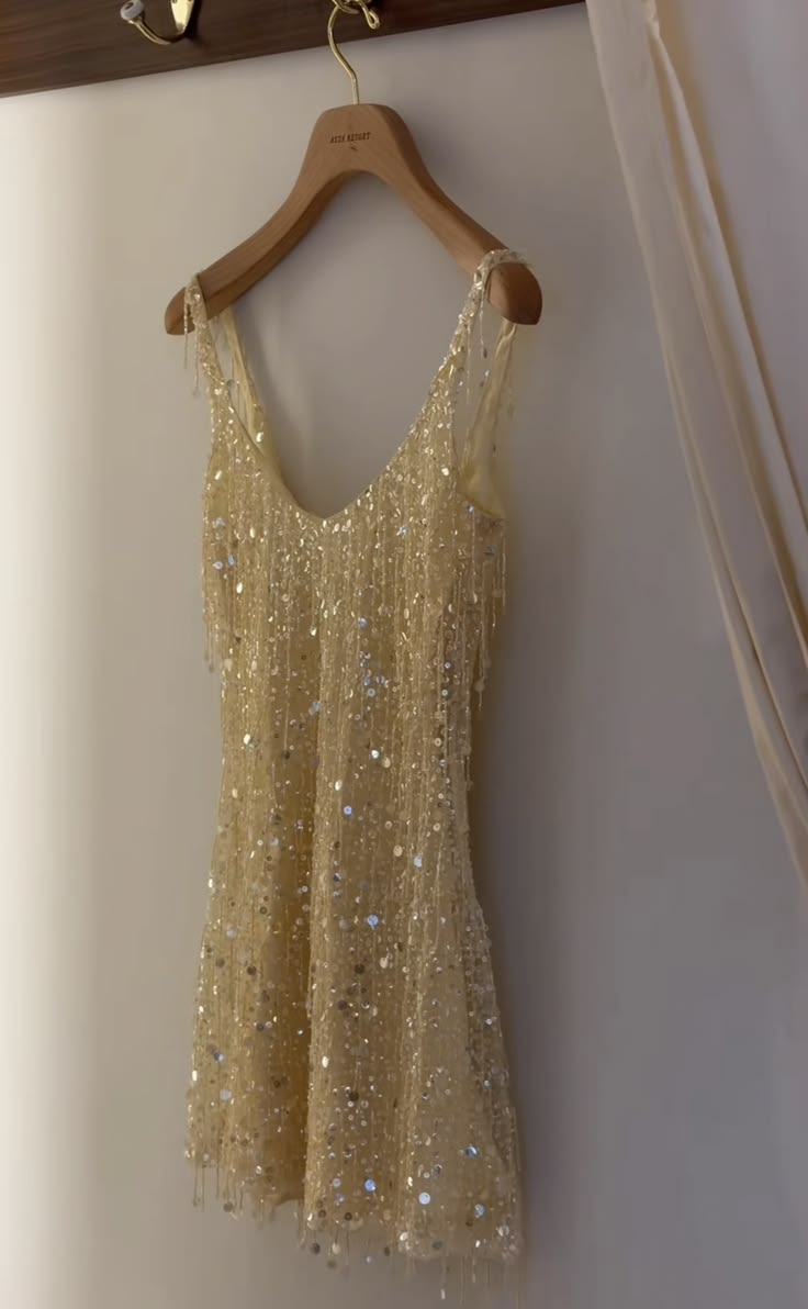 Shiny Yellow Sequin Short 9th Grade Homecoming Dress,Spaghetti Straps Mini Prom Dress D3839