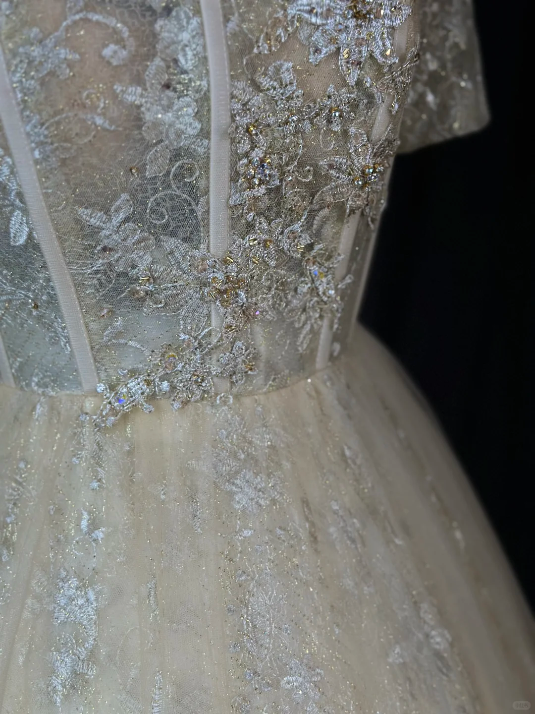 Gorgeous Gold Tulle Lace Embroidery Beaded A Line Long Birthday Prom Dress Evening Gown D2508