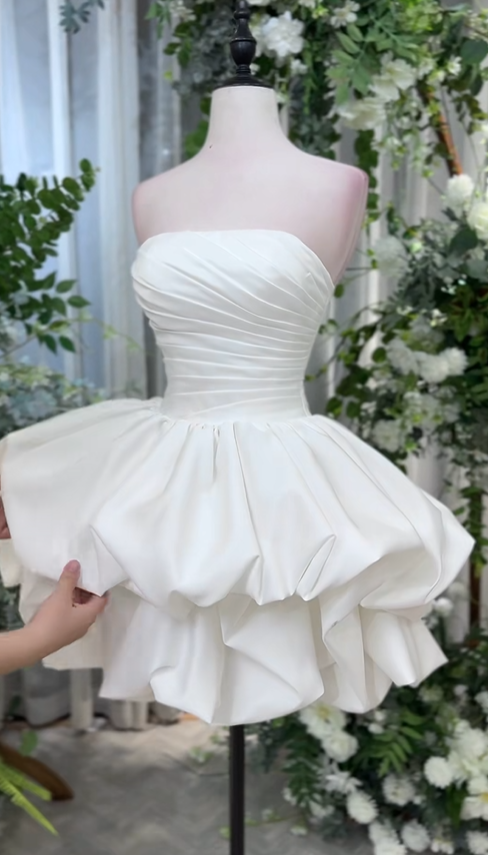 Elegant Strapless White Satin Pleated A Line Short Homecoming Dress Birthday Outfits D2833