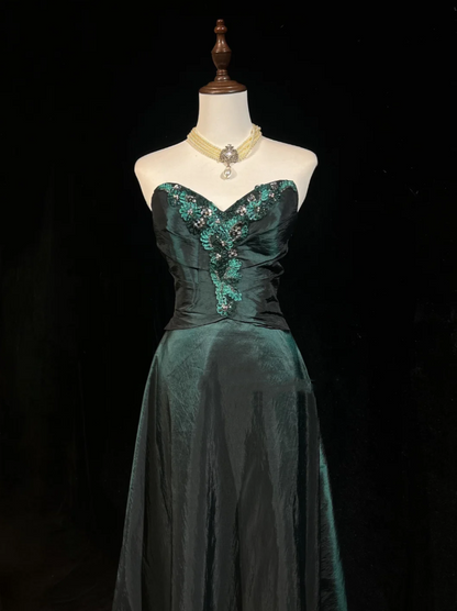 Unique Sweetheart Neck Green Satin Beaded Appliques A Line Wedding Guest Dress Long Birthday Party Dress Evening Gown D2062