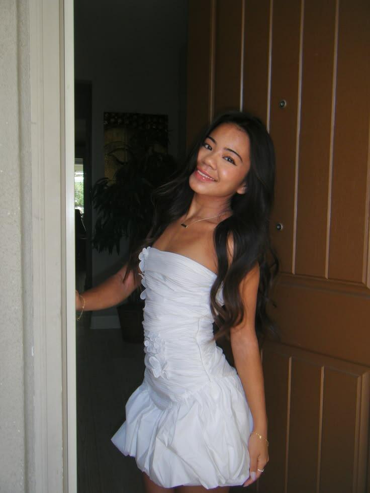 Pretty White Strapless Satin Pleated Appliques A Line Short Birthday Outfits,Formal Graduation Homecoming Dress D3877