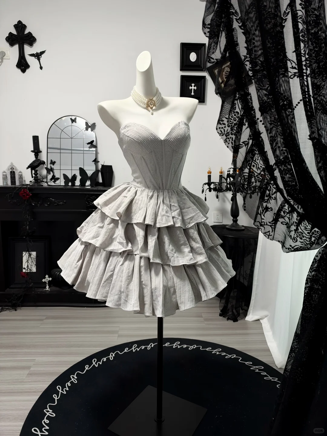 Vintage Sweetheart Neck Satin Beaded Layered Short Homecoming Dress Cocktail Dress D4710