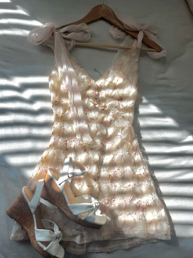 Glamorous Spaghetti Straps Light Champagne Floral Embroidery Mini Homecoming Dress, V Neck Lace Short Birthday Dress D3791