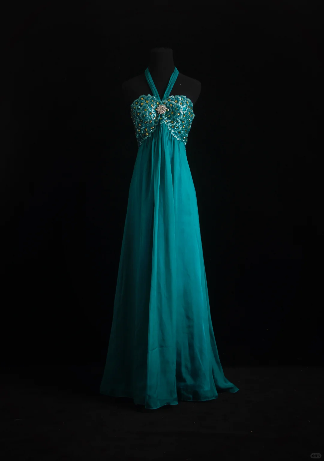 Elegant Peacock Green Halter Chiffon Embroidery Beaded Long Party Dress Evening Gown D2860