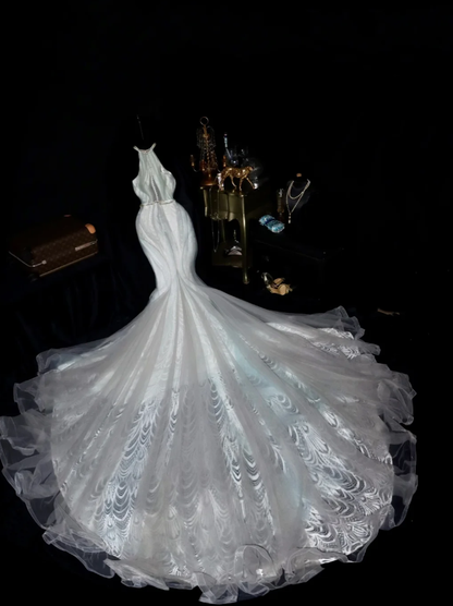 Pretty Sleeveless White Halter Tulle Mermaid Long Wedding Dress D930