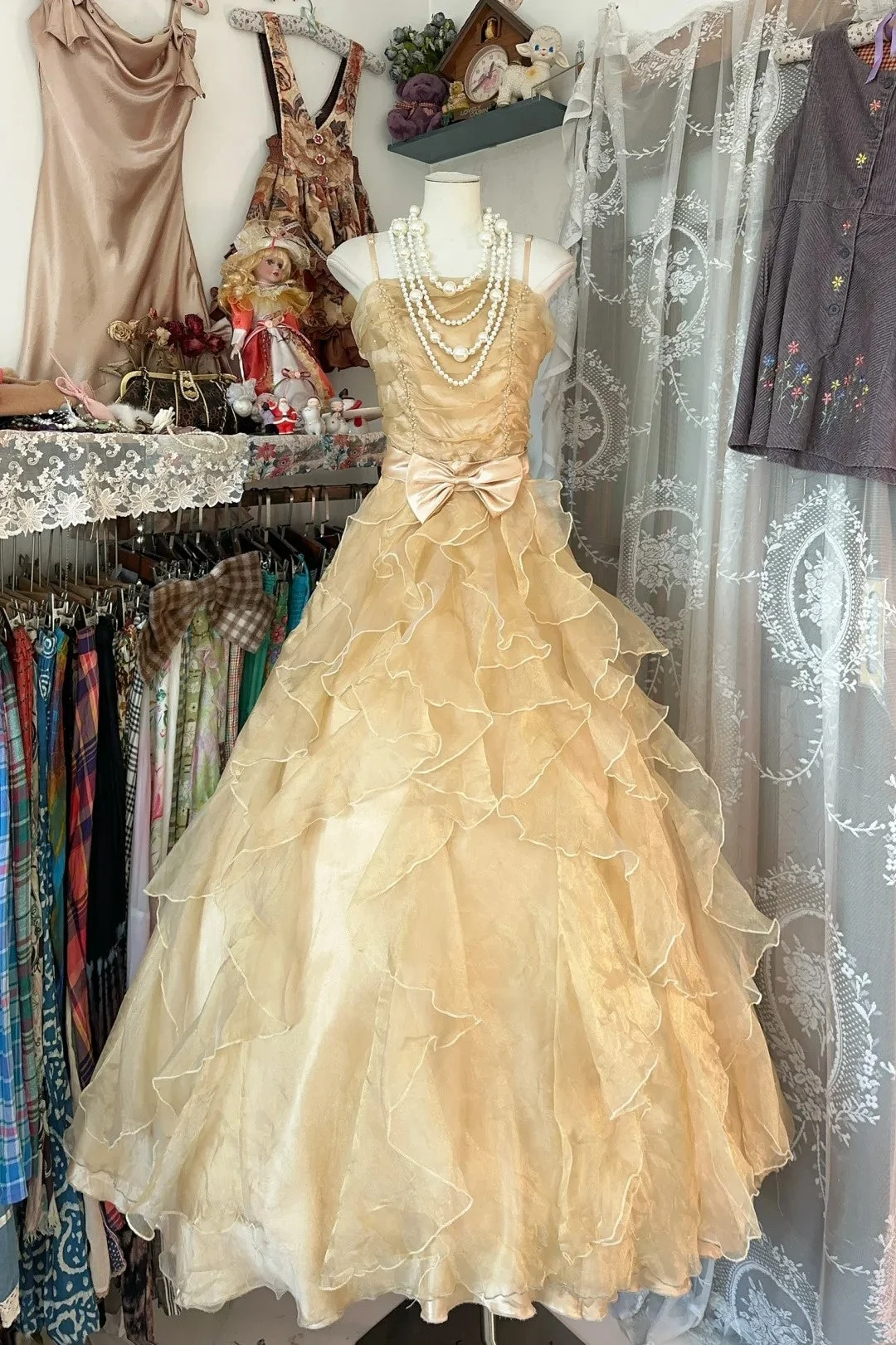 Modest Ball Gown Strapless Champagne Gold Organza Long Prom Dresses Party Dress D4428
