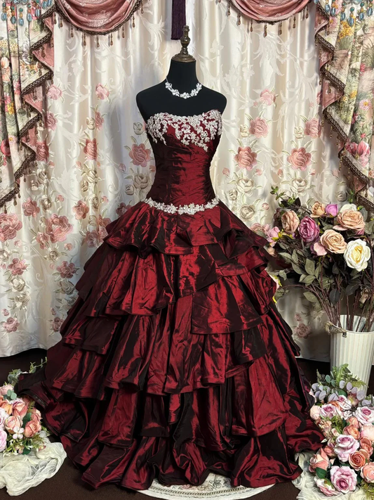 Vintage Strapless Ball Gown Burgundy Satin Layered Formal Quinceanera Dress Sweet 16 Dress With Appliques D2018
