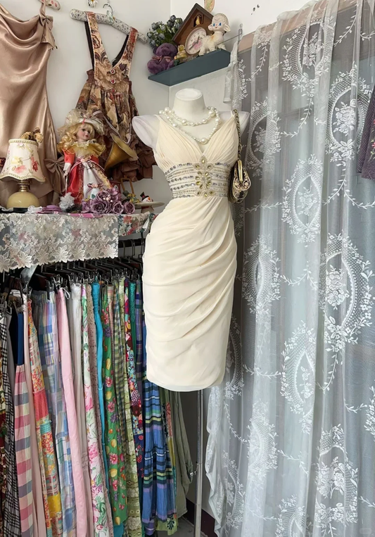 Classy Beige Spaghetti Straps Chiffon Beaded Sheath Cocktail Dress Short Homecoming Dress D3198