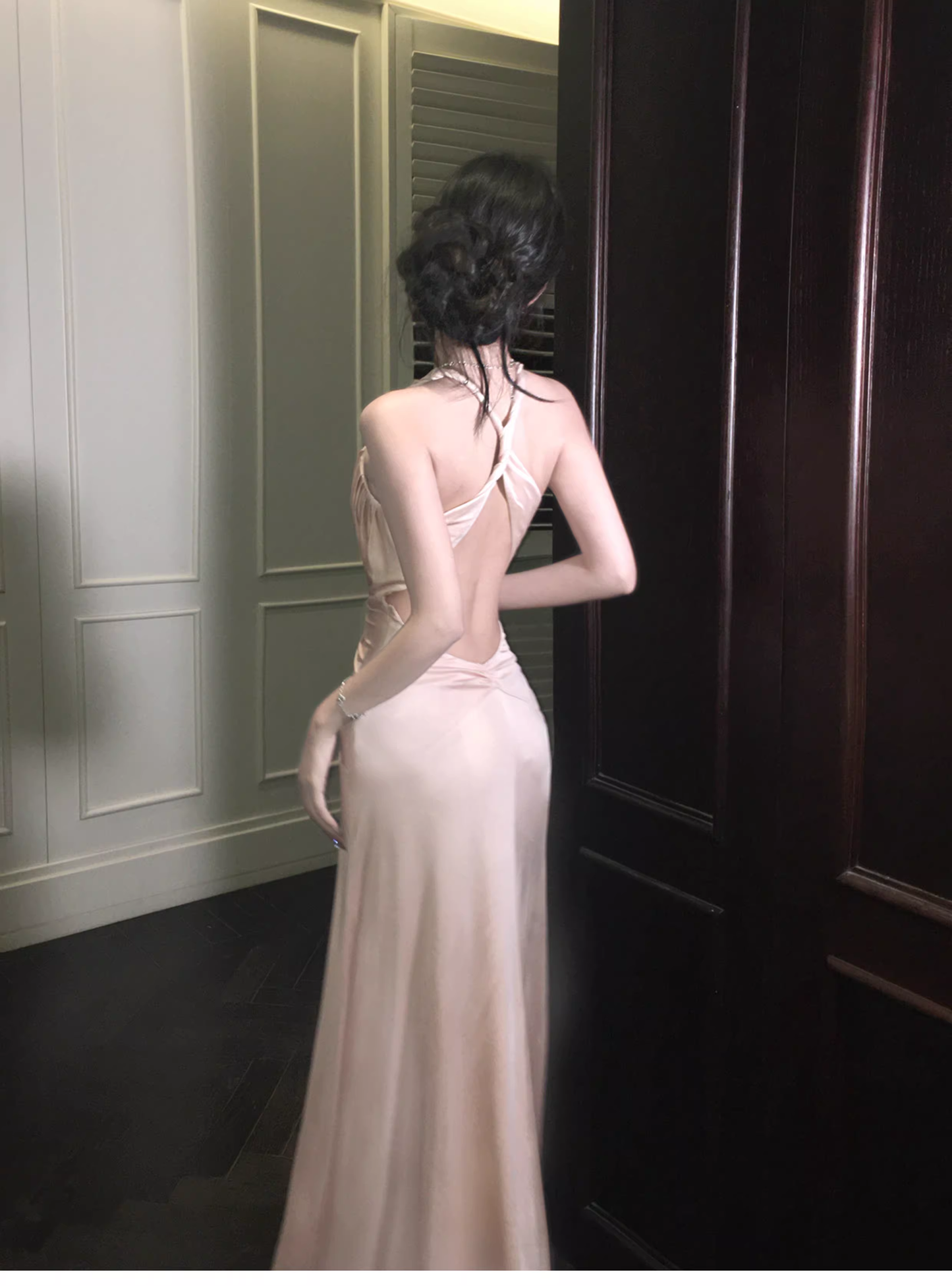 Classy Coral Powder Halter V Neck Satin Beaded Mermaid Long Party Dress Backless Evening Gown D2182