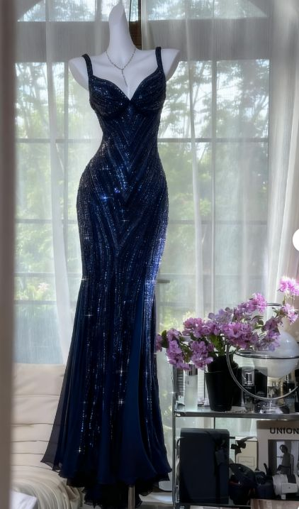 Vintage V Neck Dark Purple Chiffon Sequin Mermaid Long Party Gown Evening Dress D980