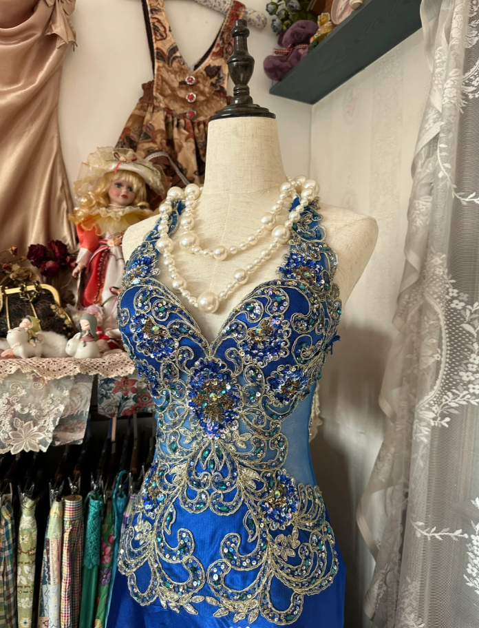 Gorgeous Royal Blue Halter Satin Beaded Mermaid Evening Dress Long Birthday Party Gown D1666