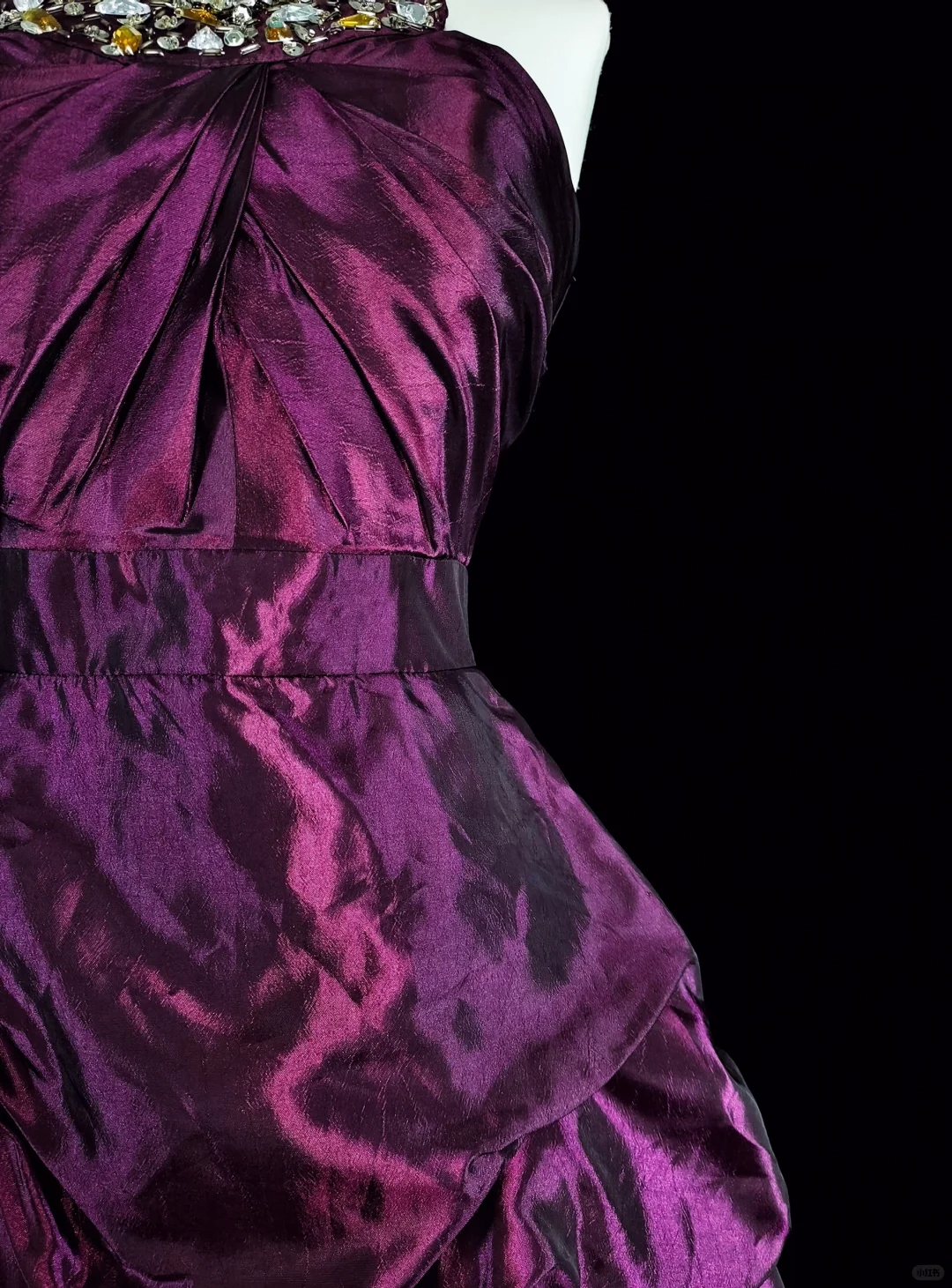 Sexy Halter Purple Satin Pleated Beaded A Line Short Homecoming Dress Birthday Outfits D4051