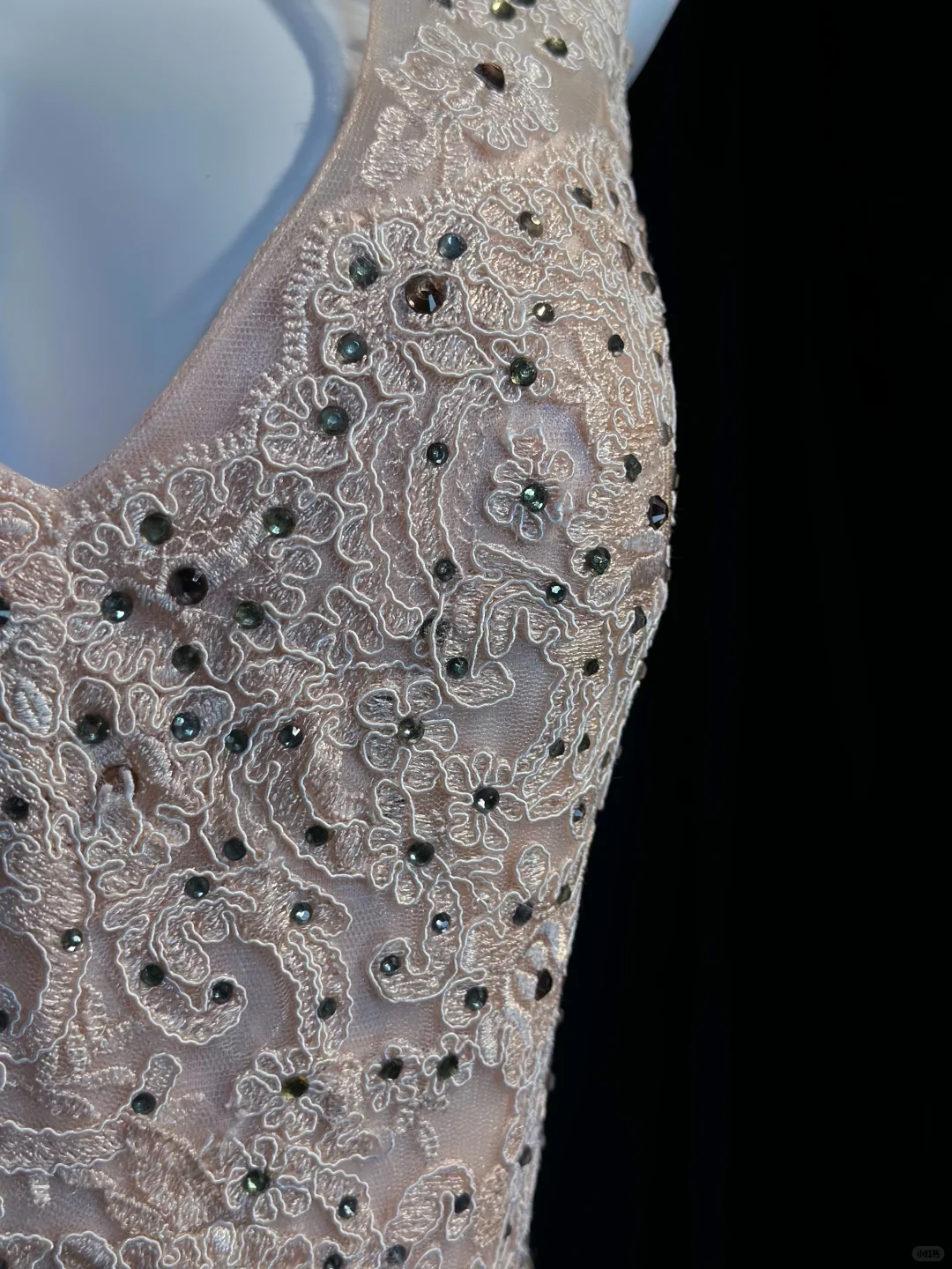 Classy V Neck Apricot Pink Sequin Beaded Mermaid Long Party Dress Evening Dress With Appliques D2516