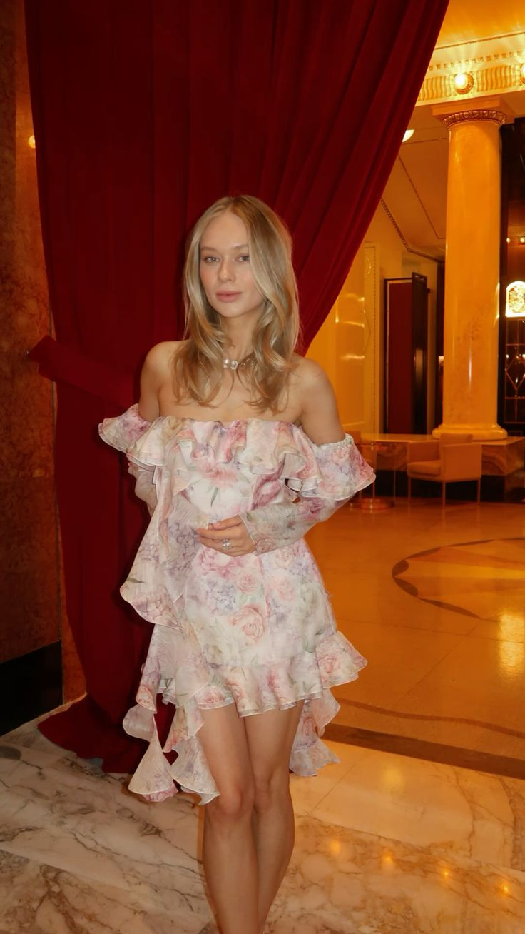 Elegant Chiffon Print Floral Ruffle Short 20th Birthday Outfit Off The Shoulder Mini Homecoming Dress D4650
