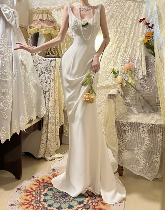 Elegant V Neck Satin Beaded Mermaid Long Wedding Guest Dress White Formal Party Dress Prom Gown D2056