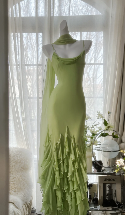 Beautiful Green Spaghetti Straps Chiffon Ruffles Mermaid Long Party Dress Birthday Prom Dresses D1791