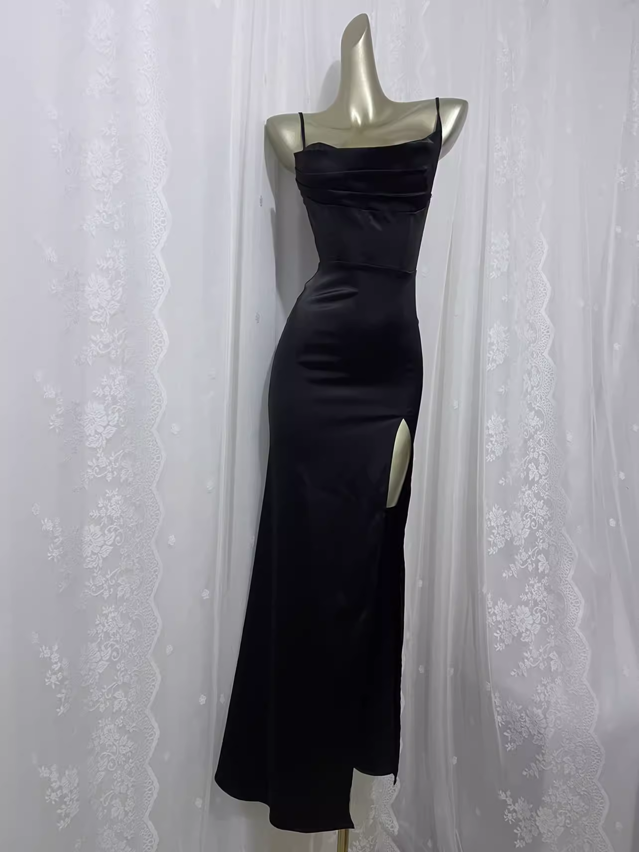 Vintage Sheath Spaghetti Straps Black Vacation Dress Satin Birthday Dresses SD0025