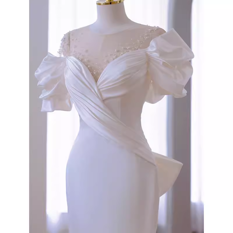 Simple Mermaid Scoop Neckline Satin White Long Wedding Dresses SD0076