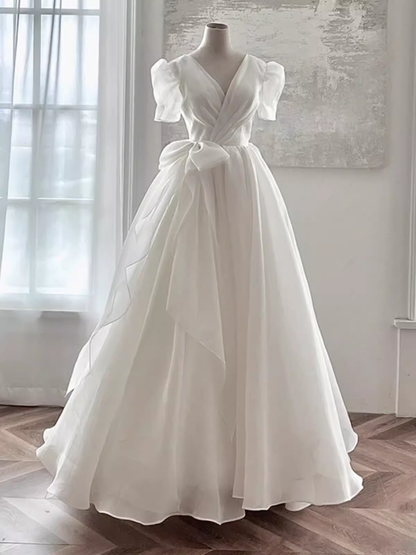 Vintage Ball Gown V Neckline Chiffon White Long Wedding Dresses Brides Dress SD0089