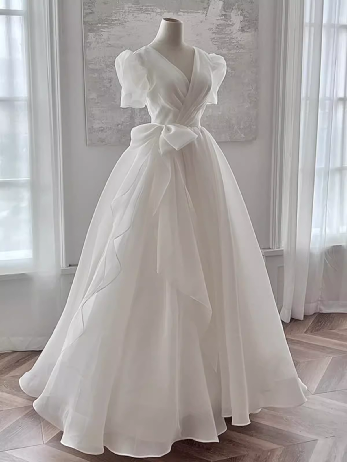 Vintage Ball Gown V Neckline Chiffon White Long Wedding Dresses Brides Dress SD0089