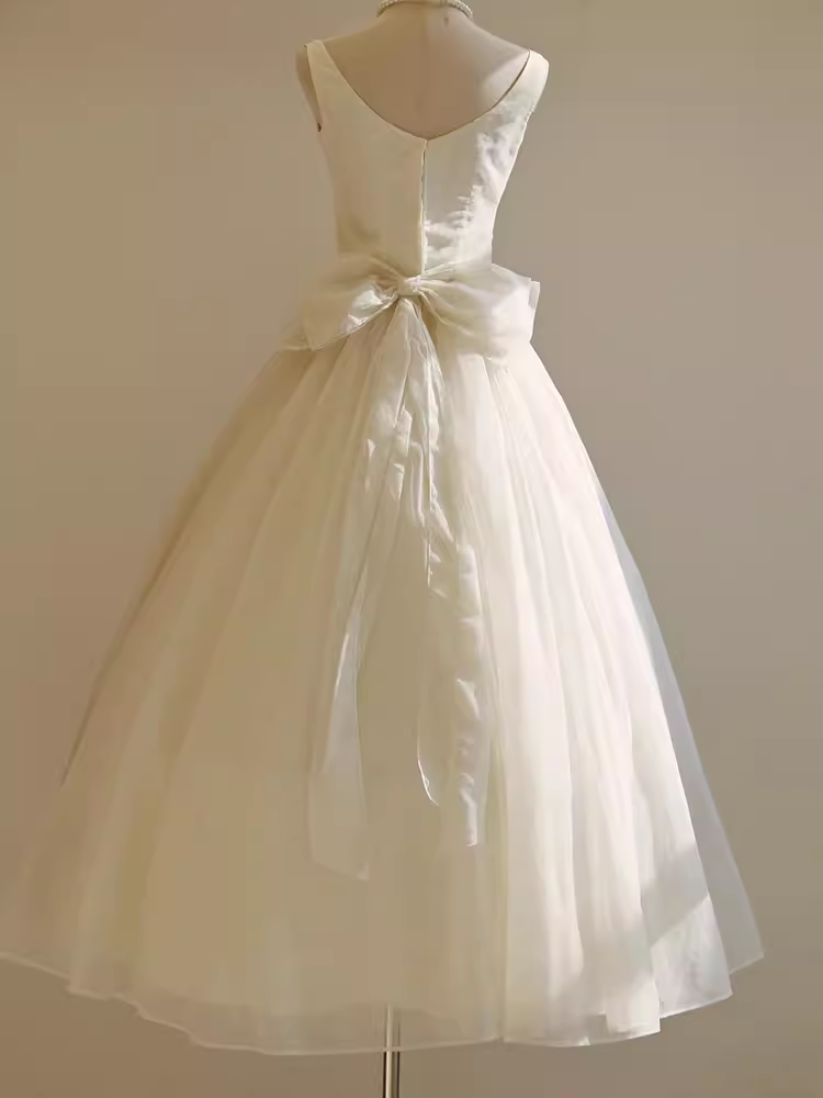 Vintage Ball Gown Bateau White Tea Length Wedding Dresses Brides Dress SD0090