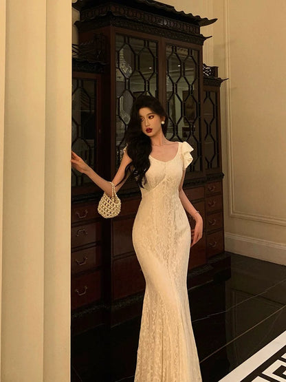 Gorgeous Mermaid Straps Date Night Dress White Lace Long Prom Dresses Birthday Outfits SD1092