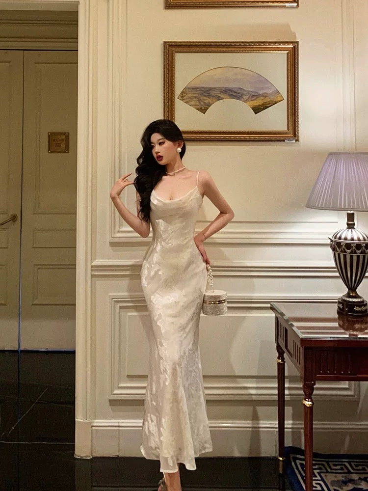 Gorgeous Mermaid Spaghetti Straps Ivory Satin Date Night Dress Prom Dresses Birthday Outfits SD1110