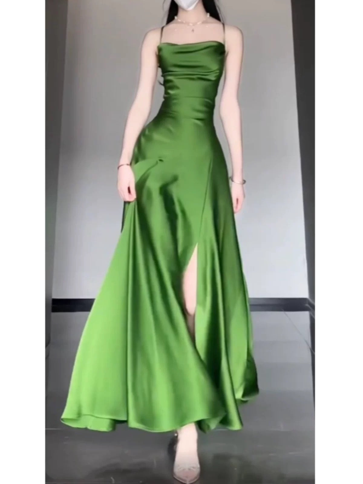 Sexy Sheath Spaghetti Straps Green Satin Beach Dress Women's Vacation Dresses SD1145