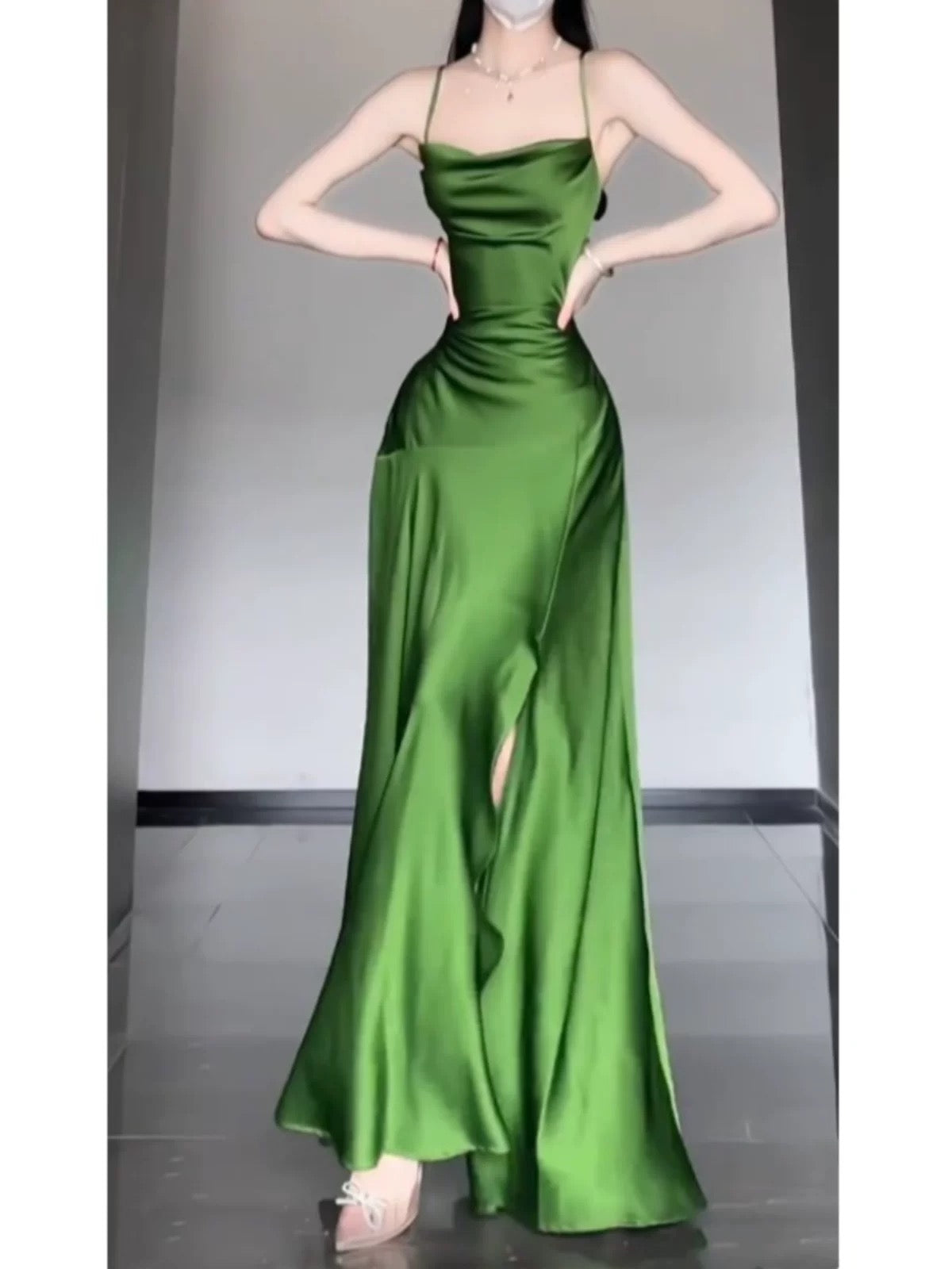 Sexy Sheath Spaghetti Straps Green Satin Beach Dress Women's Vacation Dresses SD1145