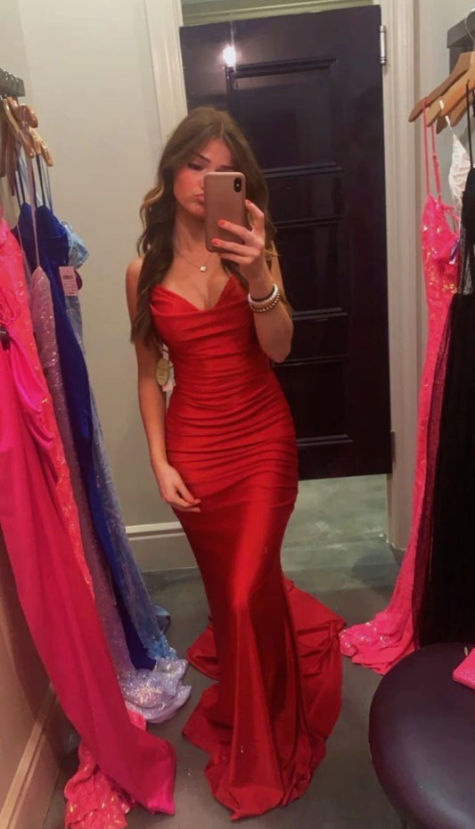 Sexy Spaghetti Strap V-neck Sleeveless Mermaid Satin Long Prom Dresses With Trailing For Party SD1541