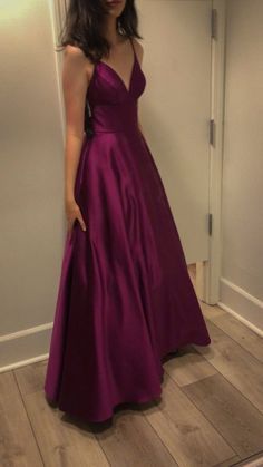 Sexy Spaghetti Straps V-neck Sleeveless A Line Grape Satin Long Prom Dresses SD1542