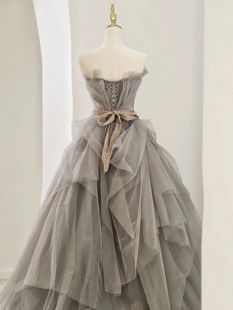 Modest Ball Gown Sweetheart Tulle Floor Length Evening Dress Gray Prom Dresses SD1629