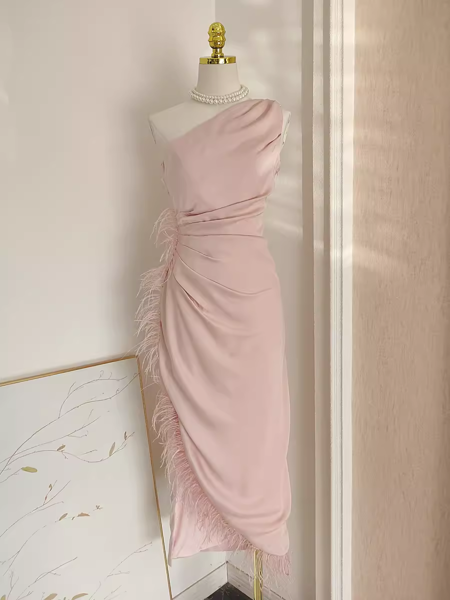 Sexy Sheath One Shoulder Pink Vacation Dress Satin Women Dresses WIth Feather SD164