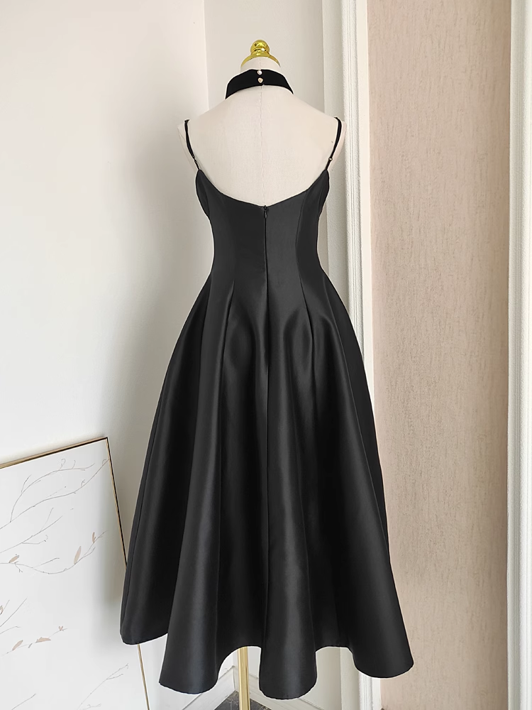 Sexy A line Spaghetti Straps Black Vacation Dress Satin Women Dresses SD169