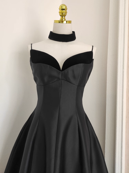 Sexy A line Spaghetti Straps Black Vacation Dress Satin Women Dresses SD169