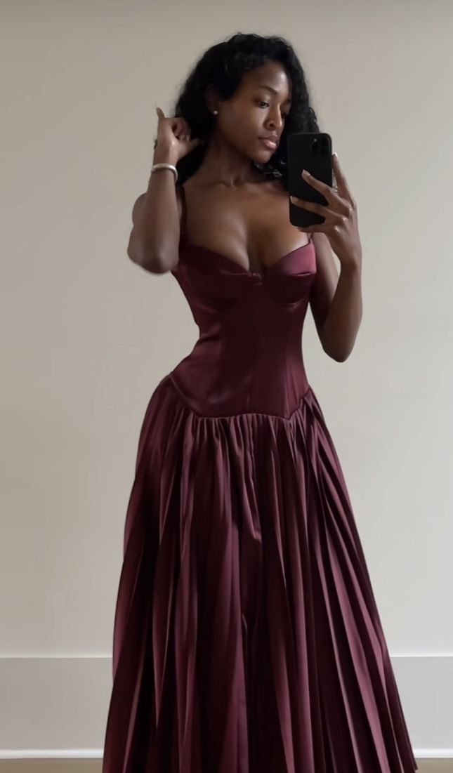 Beautiful A line Spaghetti Straps Burgundy Long Satin Party Dresses Prom Dress SD2024