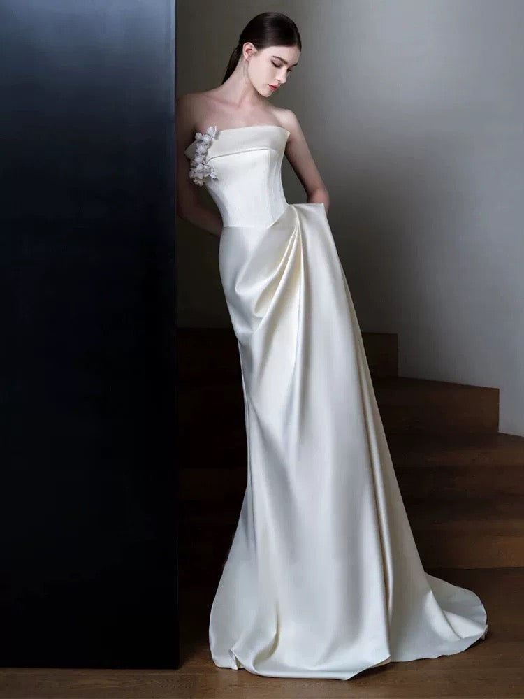 Unique Sheath Strapless Neckline Long White Satin Floral Wedding Dresses SD2109