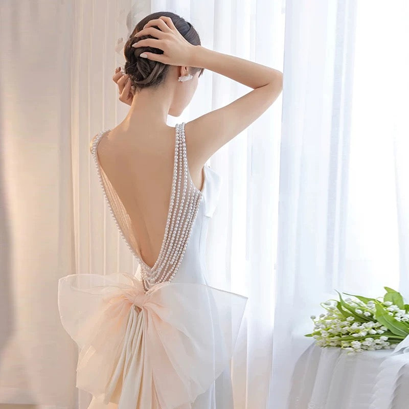 Unique Mermaid Straps Backless Pearls Pleats White Satin Wedding Dresses SD2110