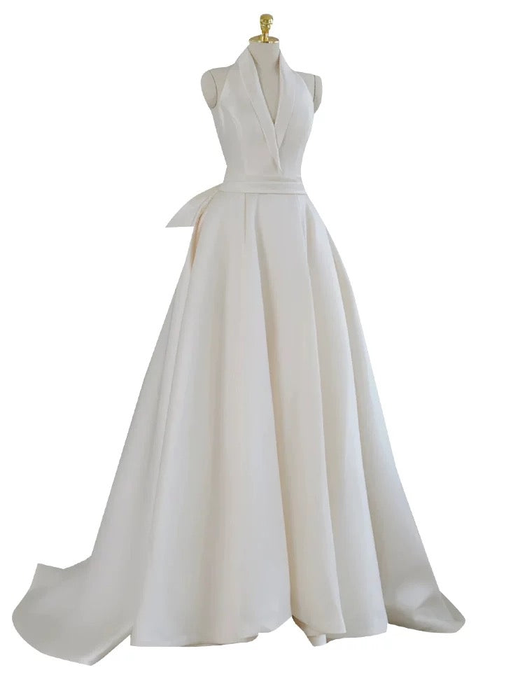 Unique Ball Gown Halter Neckline Satin Pleats White Wedding Dresses SD2113