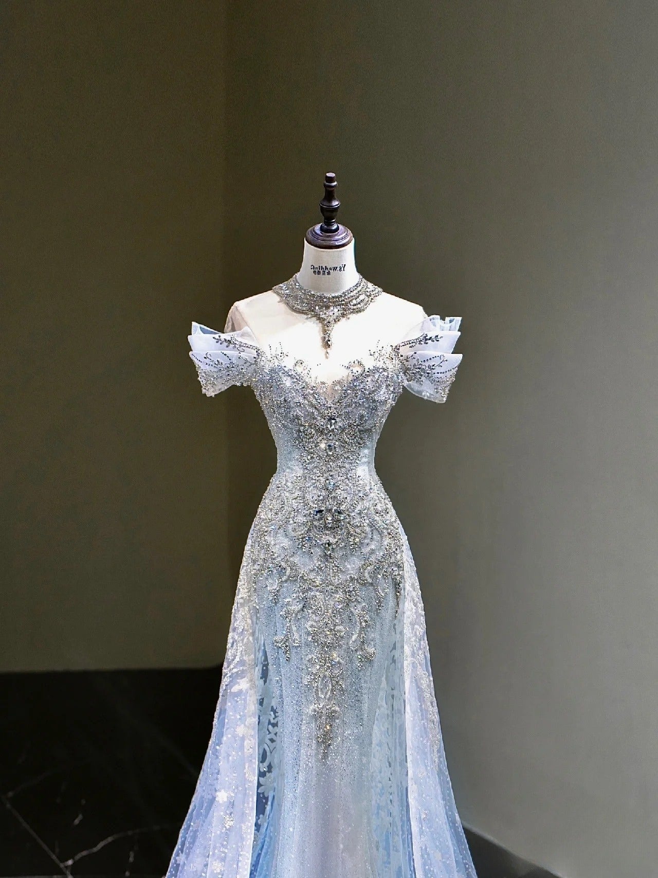 Pretty Mermaid Off The Shoulder Sequin Cap Sleeves Evening Dress Silver Prom Dresses With Beads main image 0