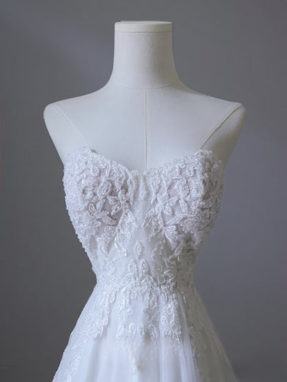 Timeless A Line Sweetheart Lace Tulle White Wedding Dresses Brides Dress SD2343