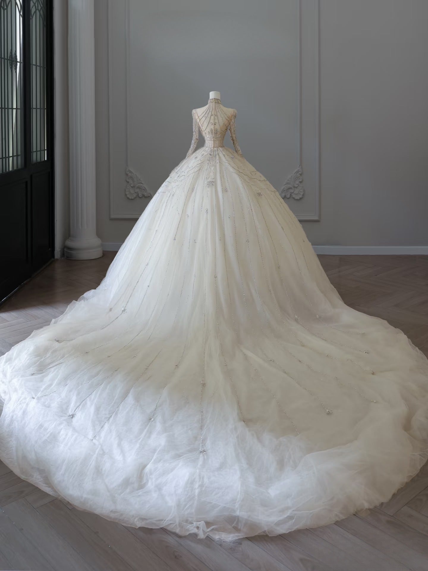 Timeless Ball Gown High Neckline Tulle Long Sleeves Wedding Dresses Bridal Dress SD2475