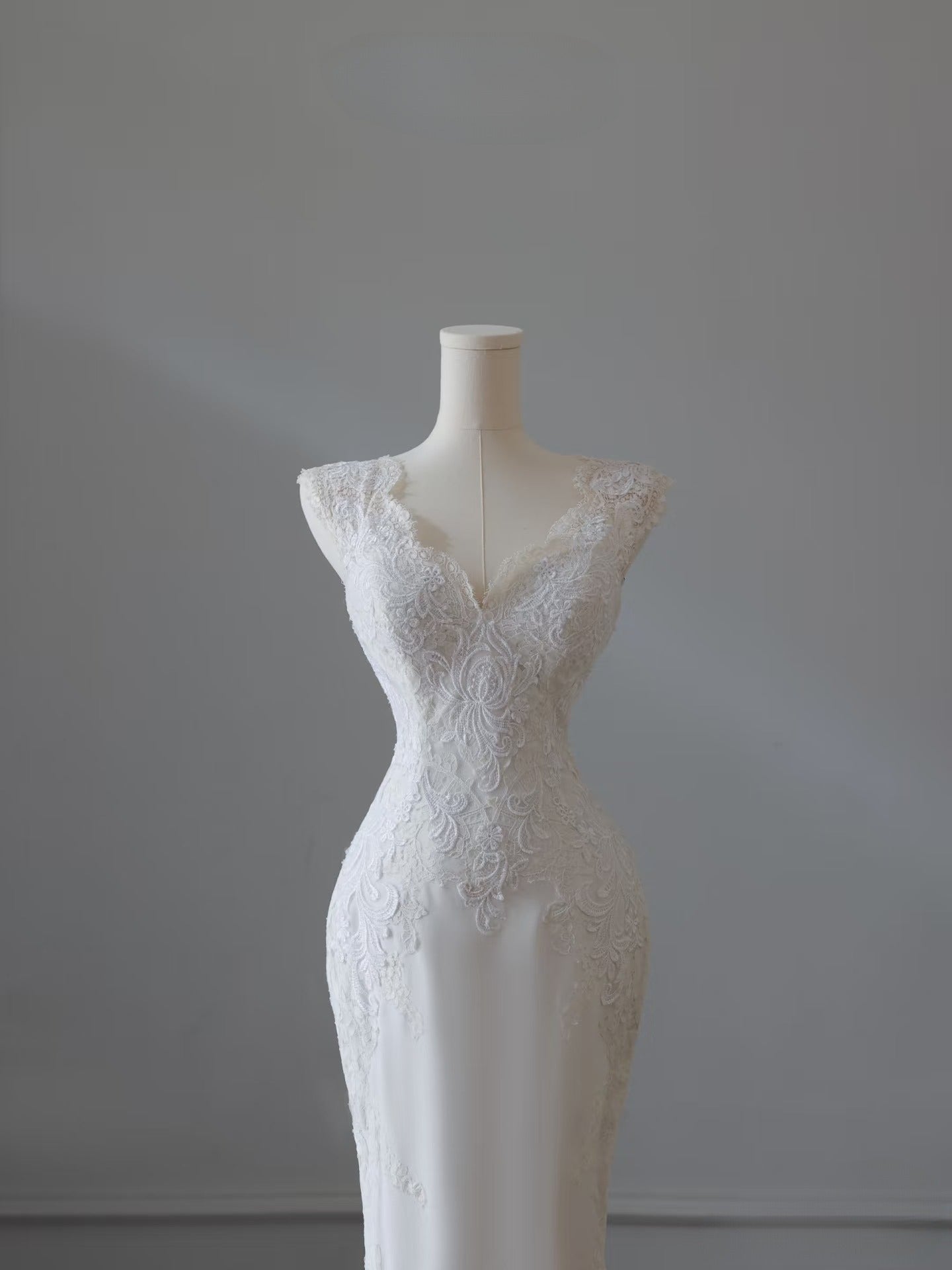 Timeless Mermaid V Neckline Satin Ivory Long Wedding Dress Bridal Dresses SD2496