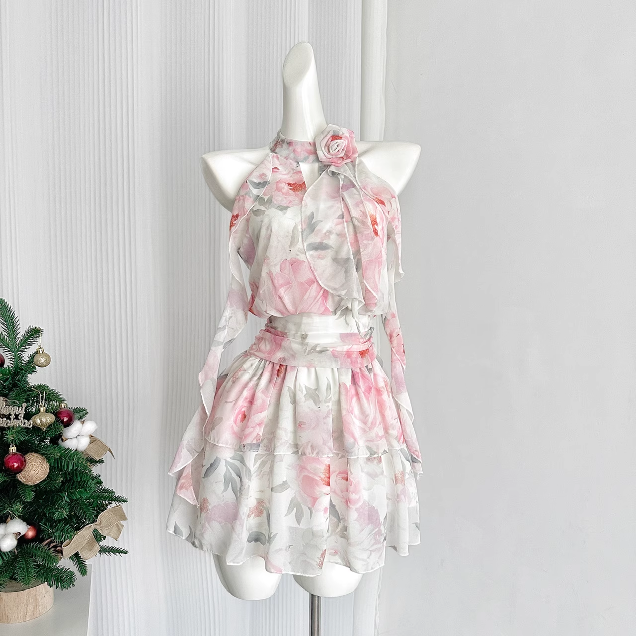 Cute A line Halter Rose Flower Sleeveless Floral Pink Dress Short Holiday Dresses SD279