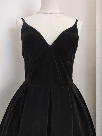 Simple A line Sleeveless Black Velvet Party Dress Holiday Birthday Dresses For Women SD351