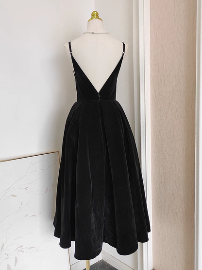 Simple A line Sleeveless Black Velvet Party Dress Holiday Birthday Dresses For Women SD351