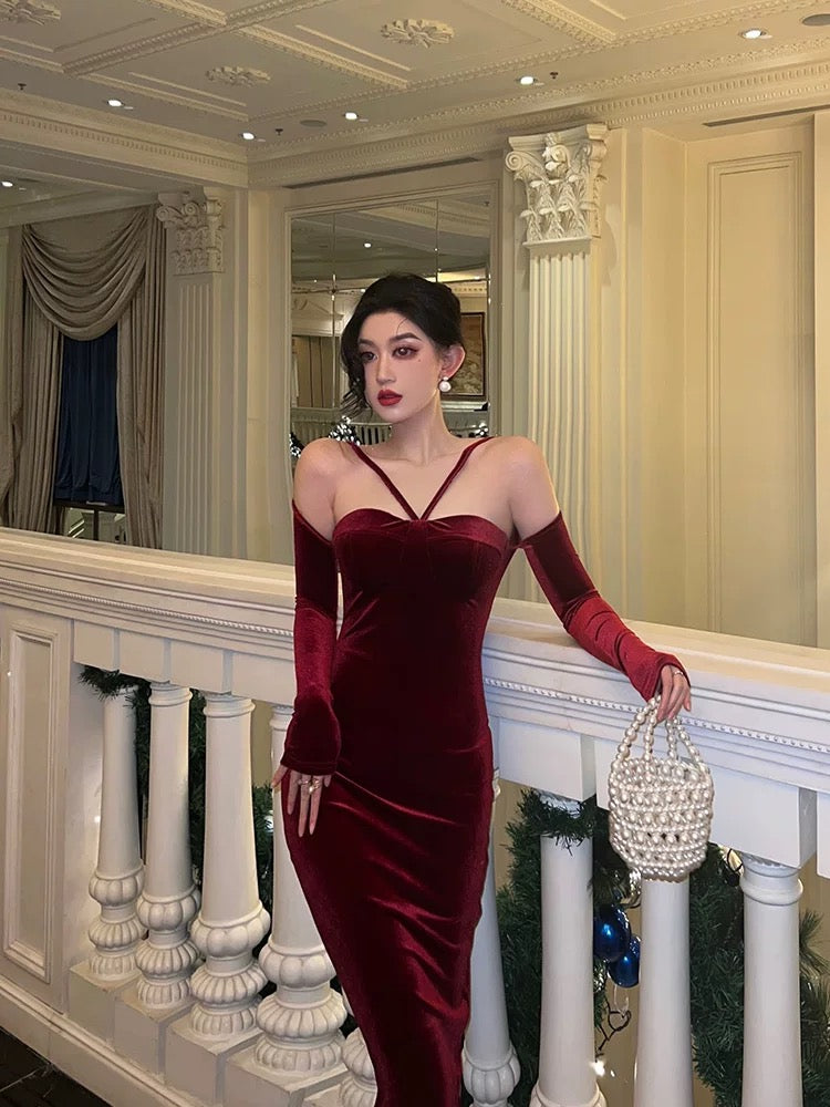 Classy Sheath Halter Neckline Burgundy Velvet Prom Dresses Birthday Outfits Evening Gown SD898