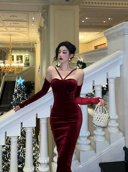 Classy Sheath Halter Neckline Burgundy Velvet Prom Dresses Birthday Outfits Evening Gown SD898