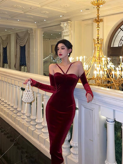 Classy Sheath Halter Neckline Burgundy Velvet Prom Dresses Birthday Outfits Evening Gown SD898